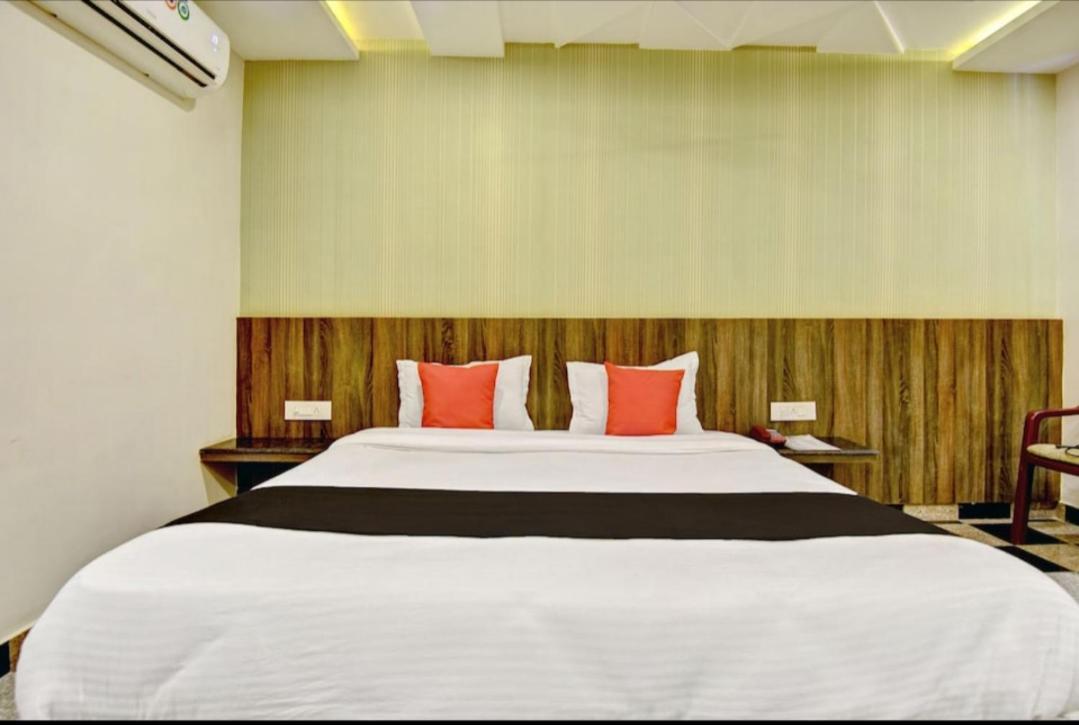 Citi Club Hotel Kanpur Ngoại thất bức ảnh