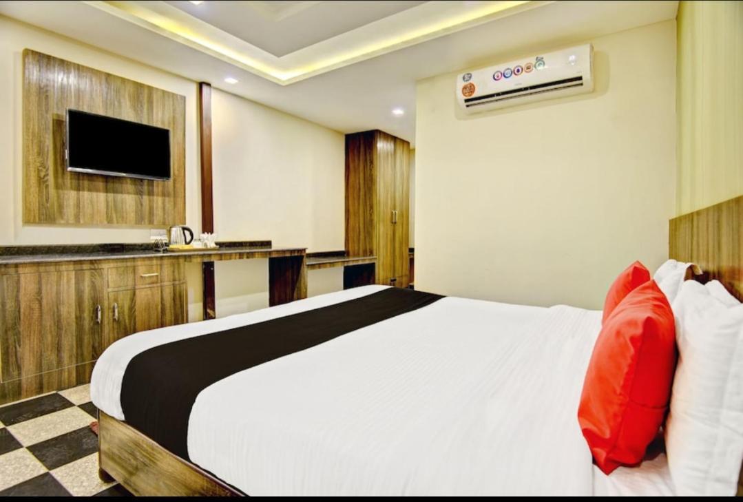 Citi Club Hotel Kanpur Ngoại thất bức ảnh