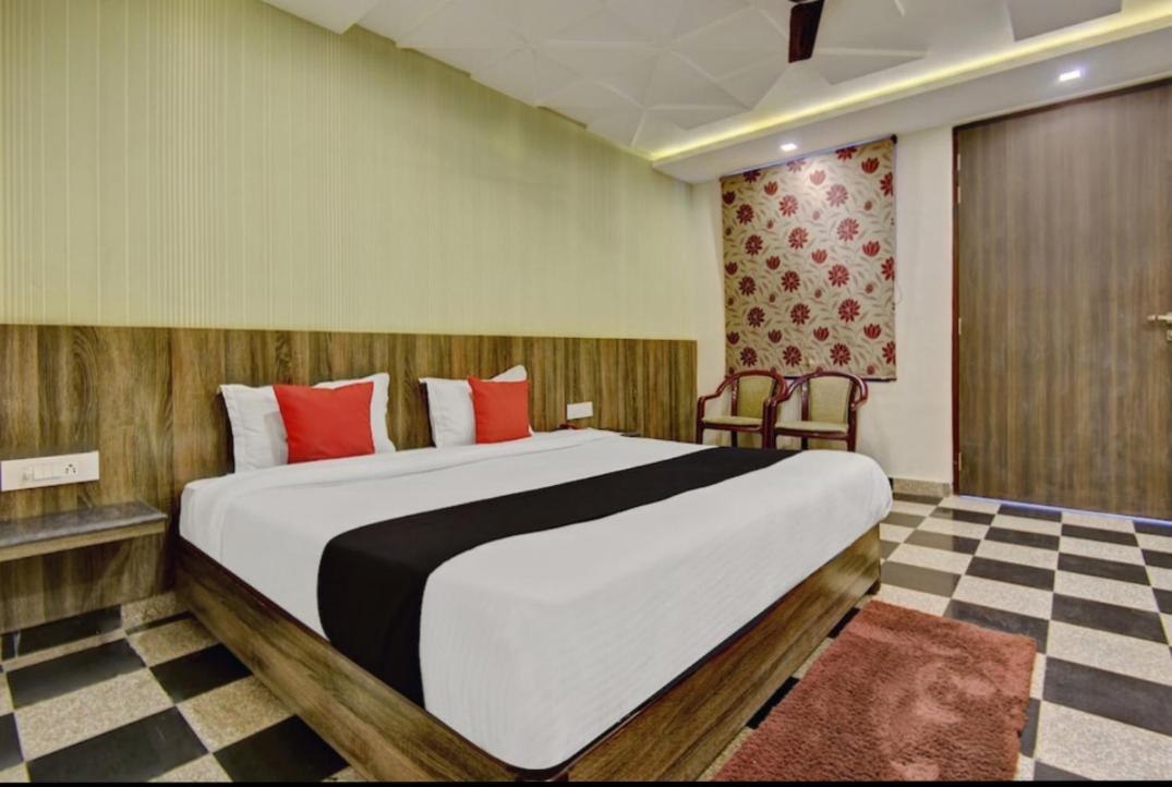 Citi Club Hotel Kanpur Ngoại thất bức ảnh