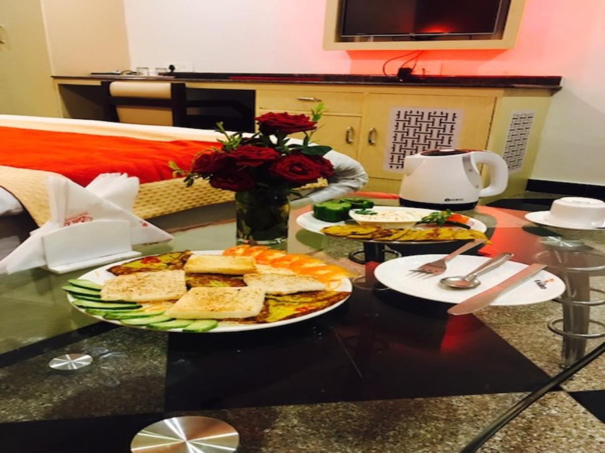 Citi Club Hotel Kanpur Ngoại thất bức ảnh