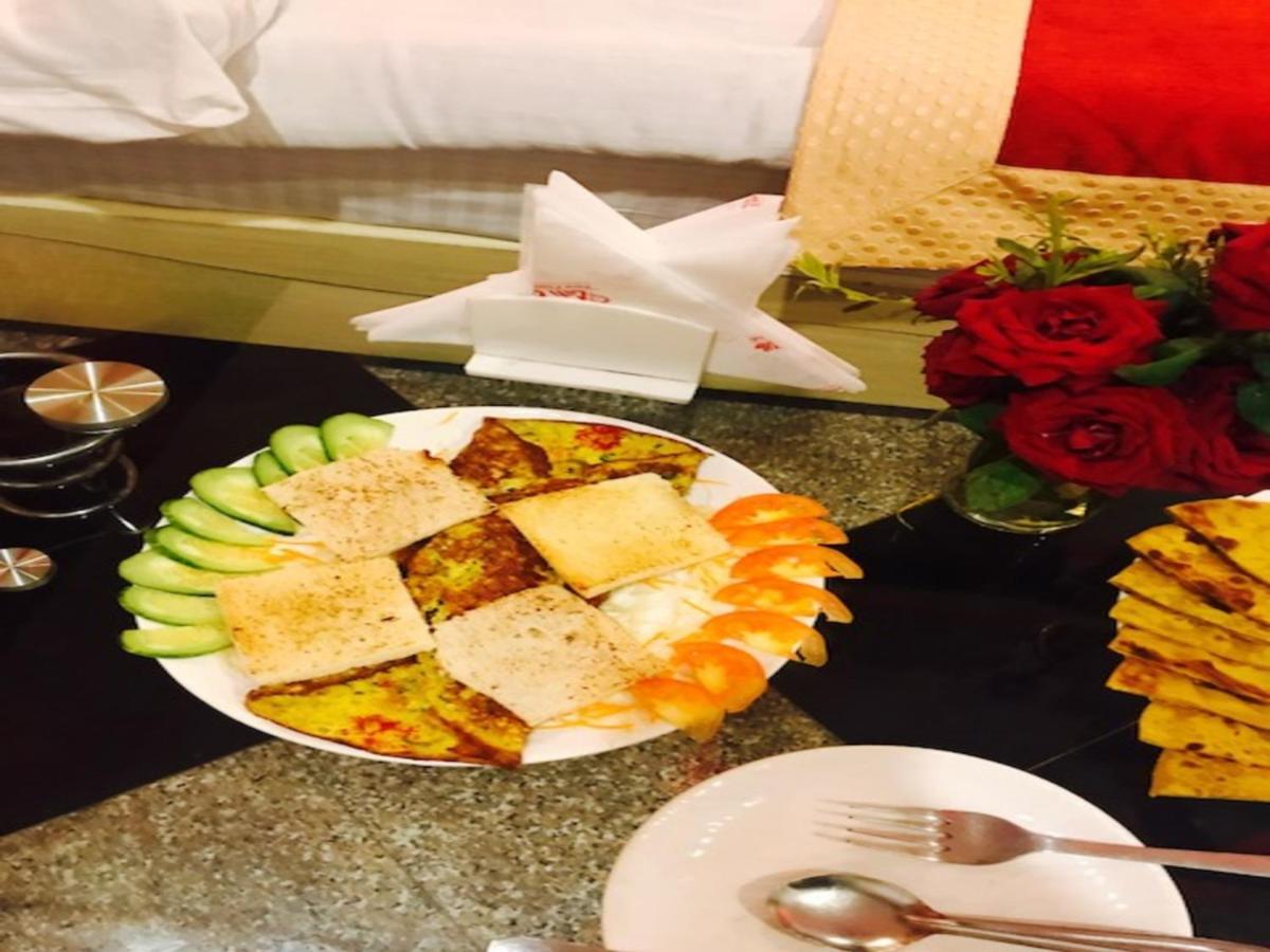 Citi Club Hotel Kanpur Ngoại thất bức ảnh